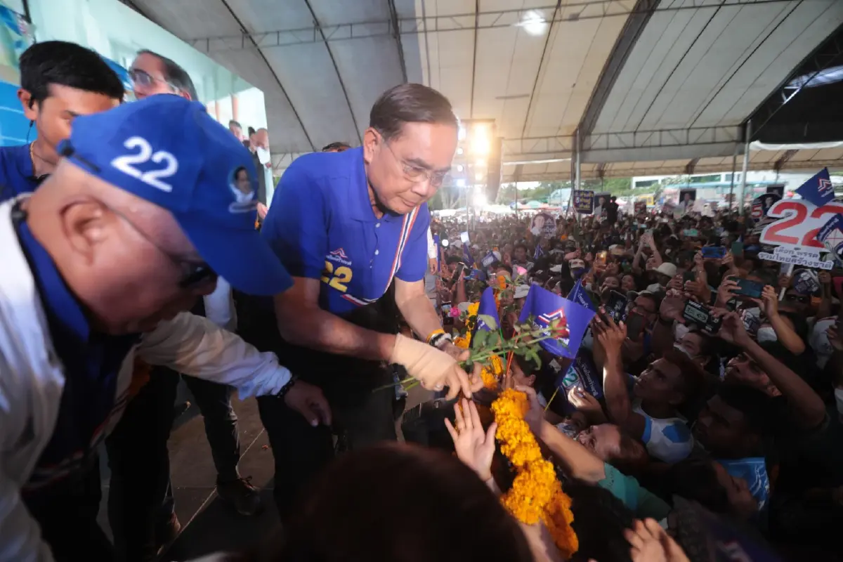 "บิ๊กตู่" ออดอ้อนขอคะแนนคนใต้ยกจังหวัด หวังสานงานที่ยังค้างไว้ให้เสร็จ