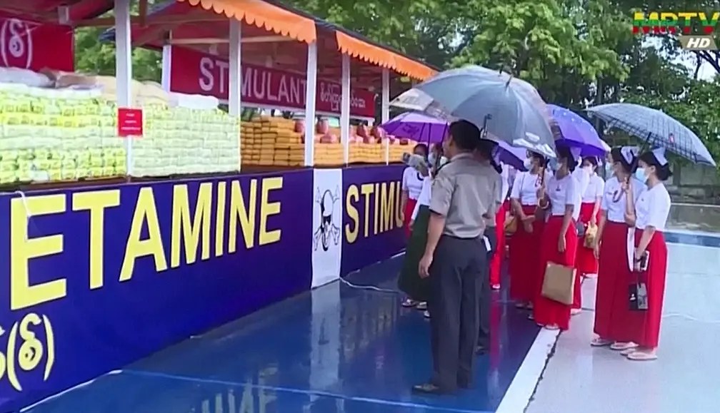 เมียนมาเผาทำลายยาเสพติดกว่า 400 ล้านดอลลาร์