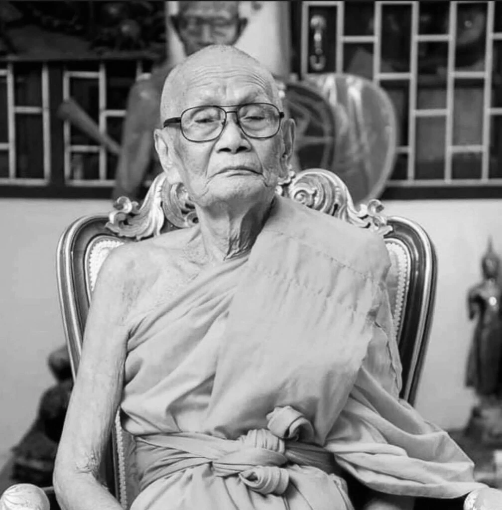 สิ้น หลวงปู่ปั่น กวิสสโร เกจิดังแห่งวัดหนองกระทุ่ม จ.นครปฐม มรณภาพอย่างสงบ