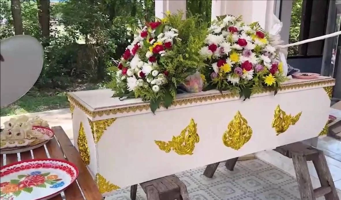 สาวอุดรฯ ตายแล้วฟื้น ขณะญาตินำร่างไปวัด ล่าสุดเสียชีวิตแล้ว