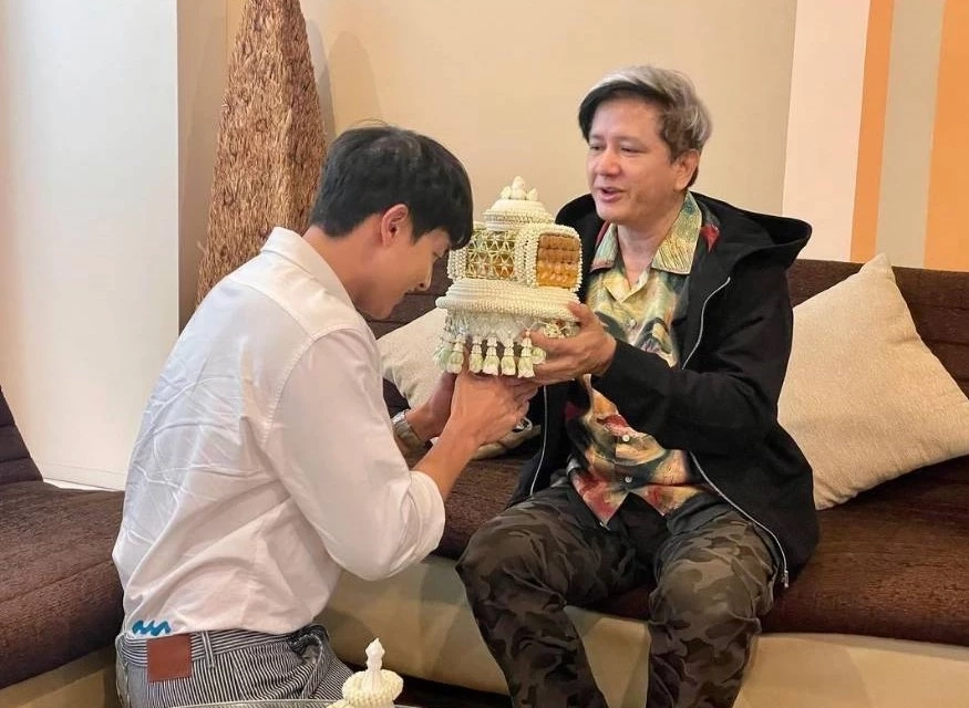 พระเอกดัง เจมส์ จิรายุ ขอขมาลาบวช แฟน ๆ ร่วมอนุโมทนา