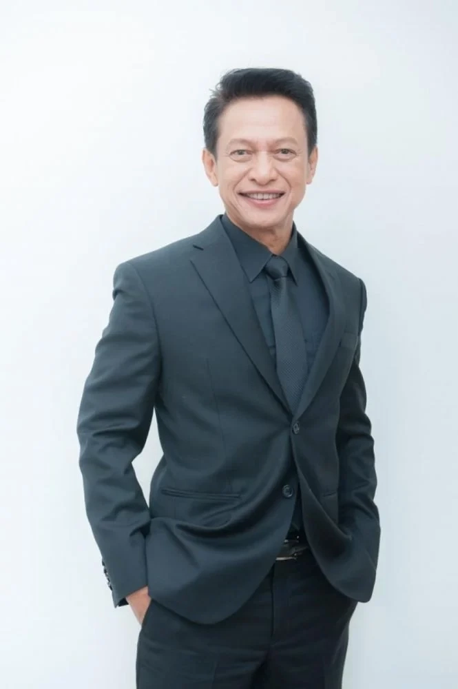 “อาต๋อย ไตรภพ” ฟาดยับสื่อหิวแสง! พร้อมเปิดอาชีพแรกก่อนเป็นพิธีกร