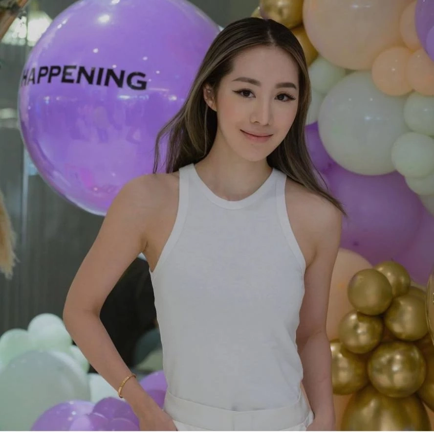 เปิดวาร์ป พลอยชา แฟนใหม่ โอ๊ต ปราโมทย์ สวยแซ่บจริงไม่จกตา