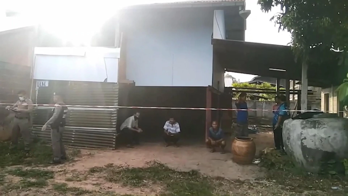 สลดรายวัน! หลานสติไม่ดี คว้าค้อนทุบหัวน้าชายวัย  59  ดับอนาถคาบ้าน