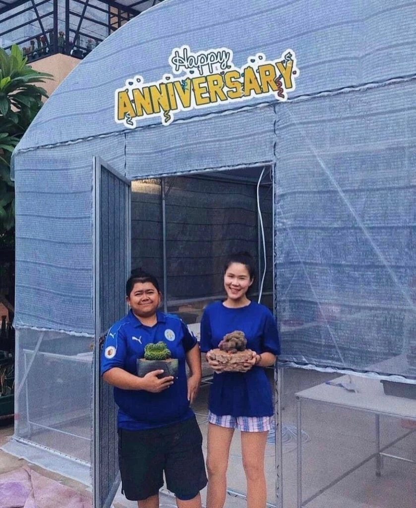 'โก๊ะตี๋' คุกเข่าขอแฟนสาวแต่งงาน ขอบคุณ 10 ปีที่อยู่เคียงข้างกัน