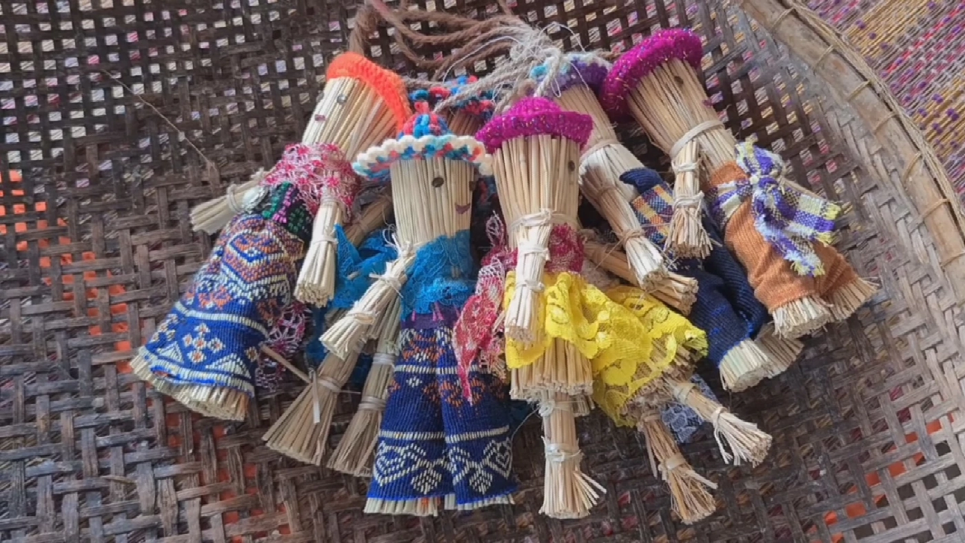 "ตุ๊กตาฟาง" ของเล่นเด็กแนวคิดสร้างสรรค์จากอดีตสู่ปัจจุบัน