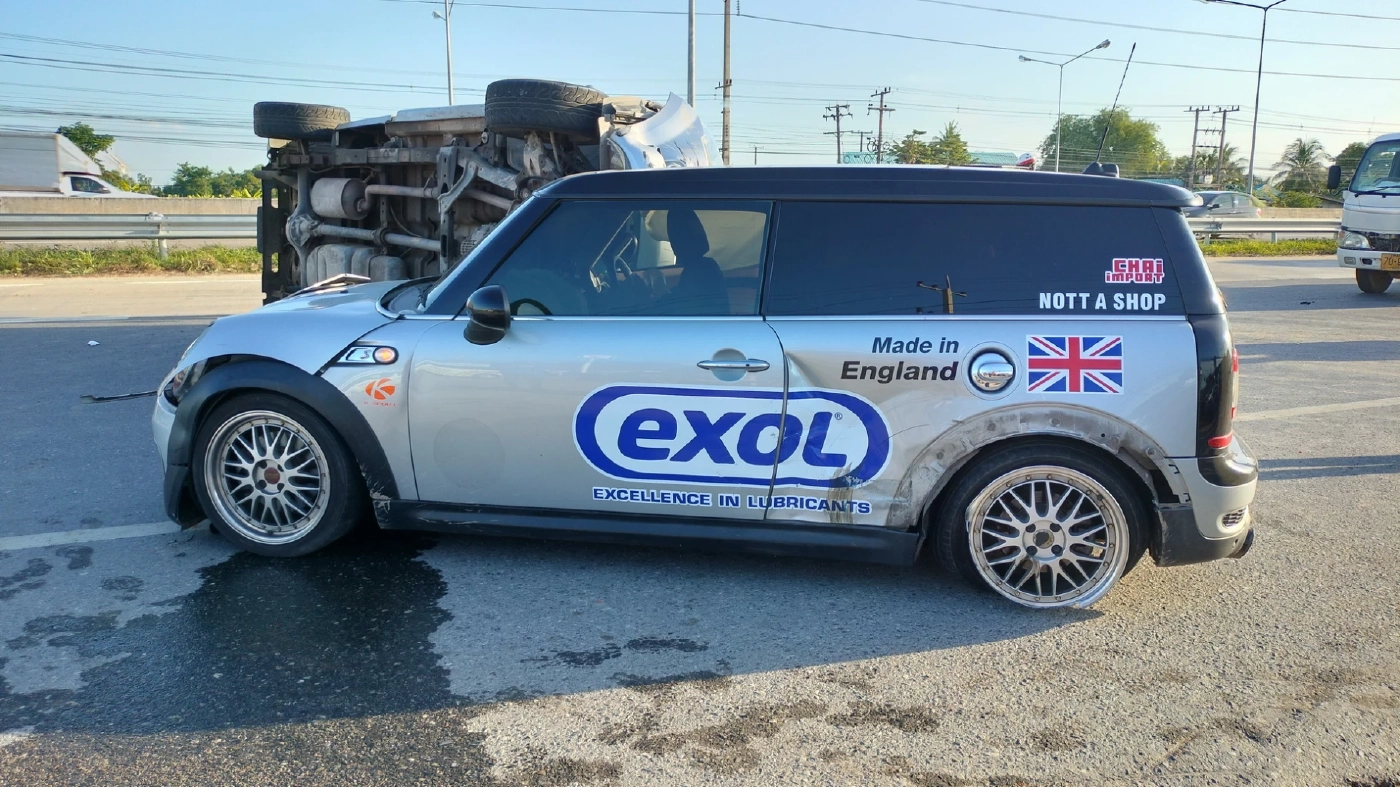 ยังไม่แจ้งข้อหา รถหรูแข่งซิ่งชนรถนักเรียนเจ็บระนาว ผู้ปกครองวอนรับผิดชอบ