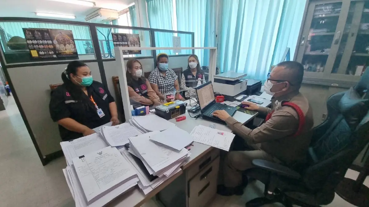"แม่ลำยอง" ทารุณลูกวัย 4 ขวบ จนถูกลูกอีกคนแจ้งจับ เตรียมเข้าพบตำรวจ