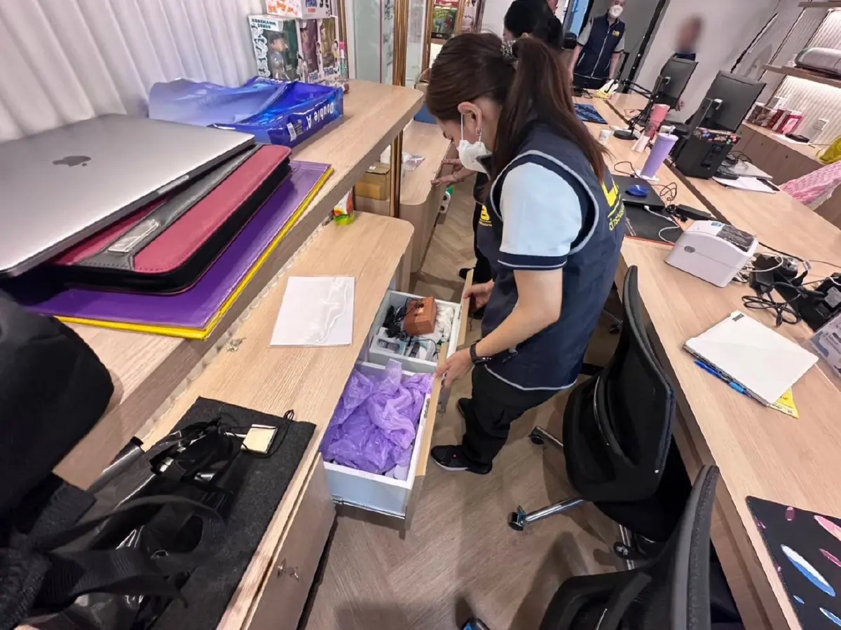 ตร.ค้นบริษัท Youtuber ดัง ไม่ส่งงบดุลบริษัท ต้องสงสัยตกแต่งบัญชีรายได้