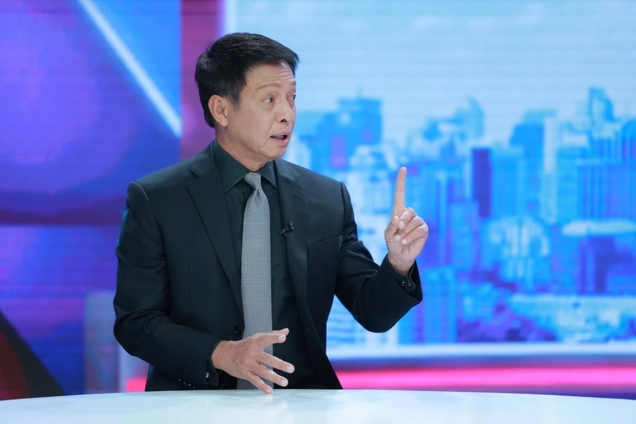 “อาต๋อย ไตรภพ” ฟาดยับสื่อหิวแสง! พร้อมเปิดอาชีพแรกก่อนเป็นพิธีกร