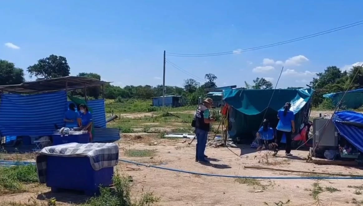 สุดรันทด 5 ชีวิต อาศัยเพิงสังกะสี ขุดมันกินแทนข้าว หลังเสาหลักล้มป่วย-ตกงาน