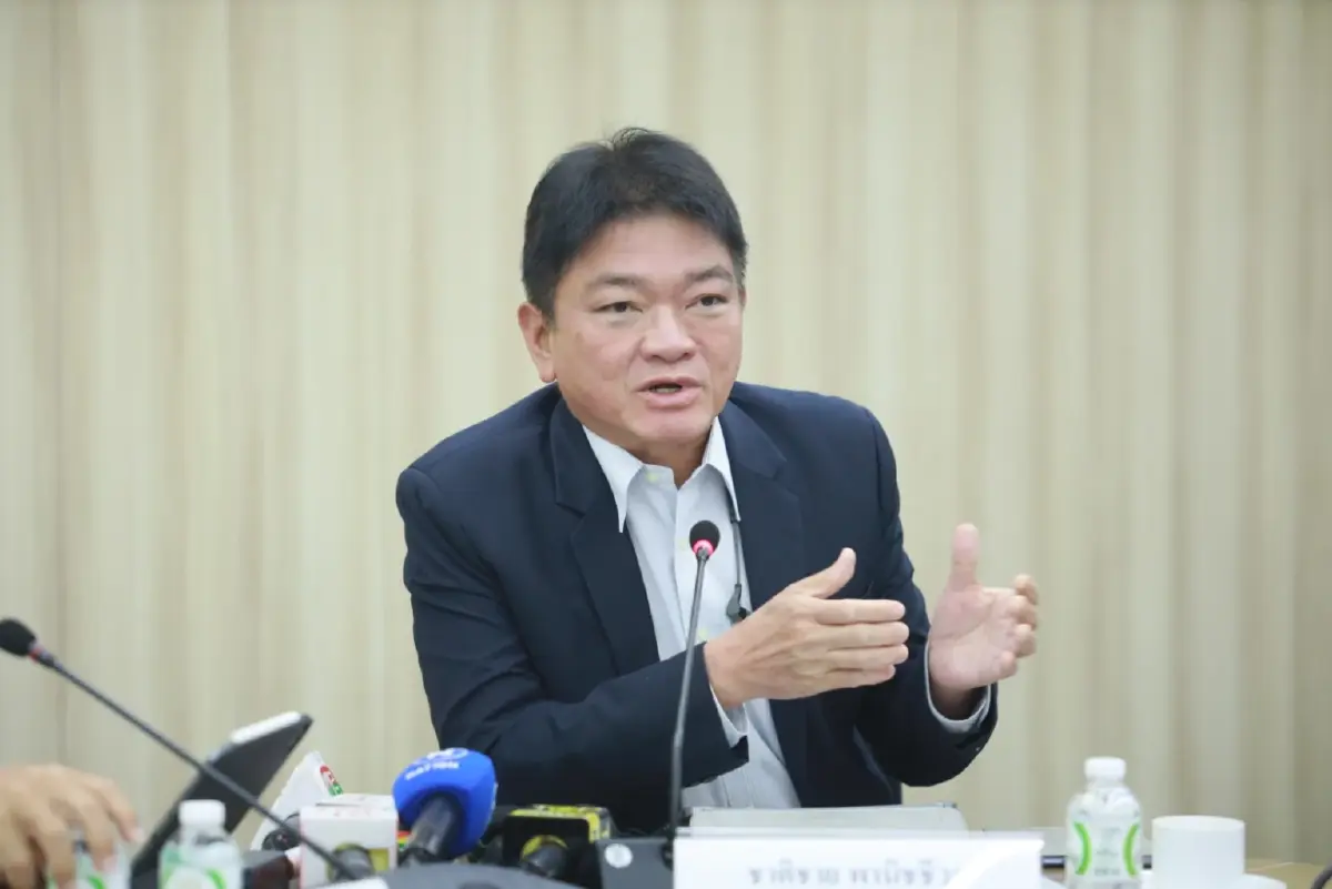 นายชาติชาย พานิชชีวะ รองประธานสภาอุตสาหกรรมแห่งประเทศไทย ส.อ.ท.