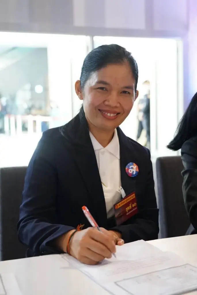 "สุดารัตน์" ปลื้ม พลิกโฉมนำส.ส.หญิงไทยสร้างไทย เข้าสภาได้ถึงครึ่งหนึ่ง