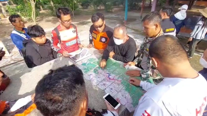 ปฏิบัติการช่วยชีวิต 3 ชาวบ้านหลงป่า หลังเข้าไปหาเห็ดในป่าอุทยานทับลาน