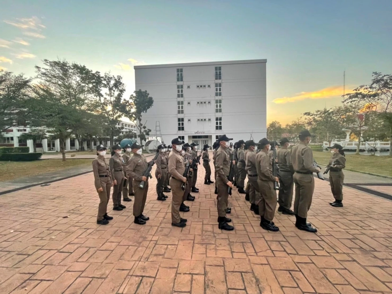 เสียงสะท้อน ตร. หลักสูตรคว้าดาว "กอส."