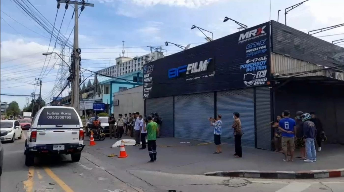 ผจก.ชักปืนจ่อขมับ ดับชีวิตหน้าร้านฟิล์มกรองแสง บางขุนเทียน