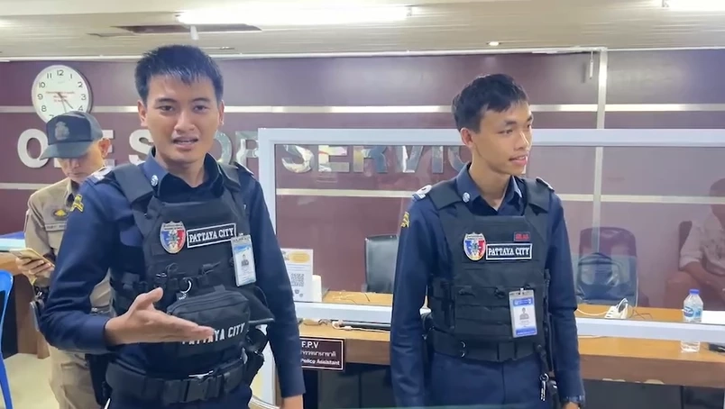 ใครผิด? การ์ดอะโกโก้ "วอล์กกิ้ง สตรีท" รุมชก นทท.รัสเซีย กินไม่จ่ายจนเจ็บ