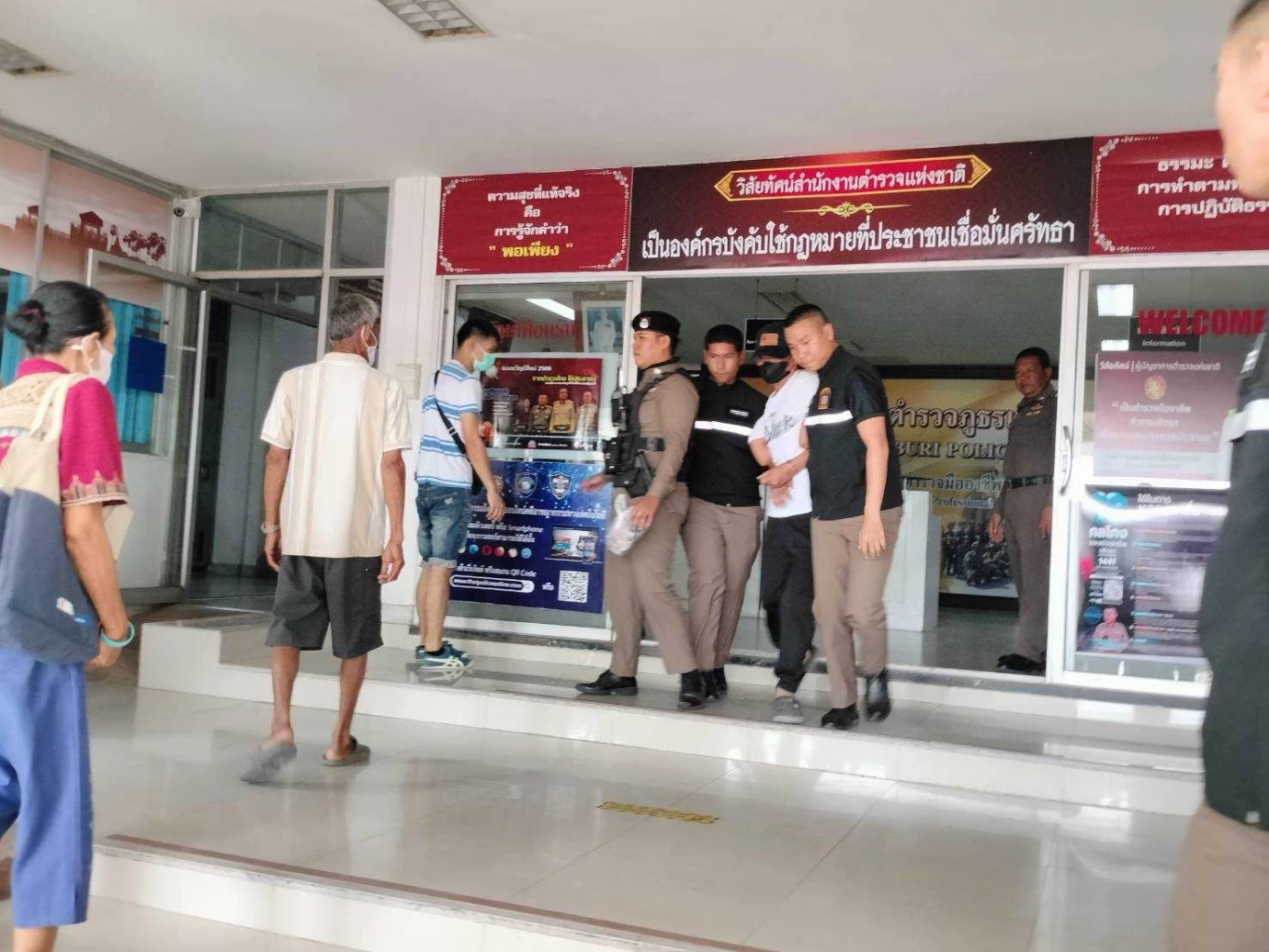 มอบตัวแล้ว "ผัวหึงโหด"ทุบเมียดับ สารภาพปมหึงหวง ญาติสาปแช่ง หวิดประชาทัณฑ์