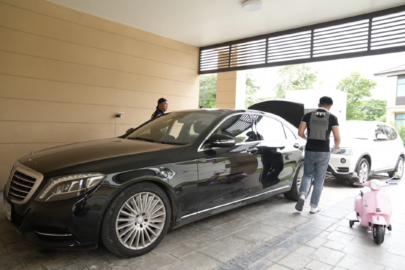 ทลายเครือข่ายแก๊งคอลเซ็นเตอร์ “ไฮบริดสแกม” อ้างสำนักทรัพย์สินตุ๋นเทรดทอง