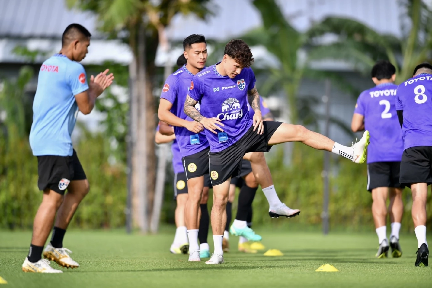 “กัปตันเจ” ร่วมซ้อมทัพช้างศึก ยันมีความกระหายเล่นทีมชาติไทยเสมอ