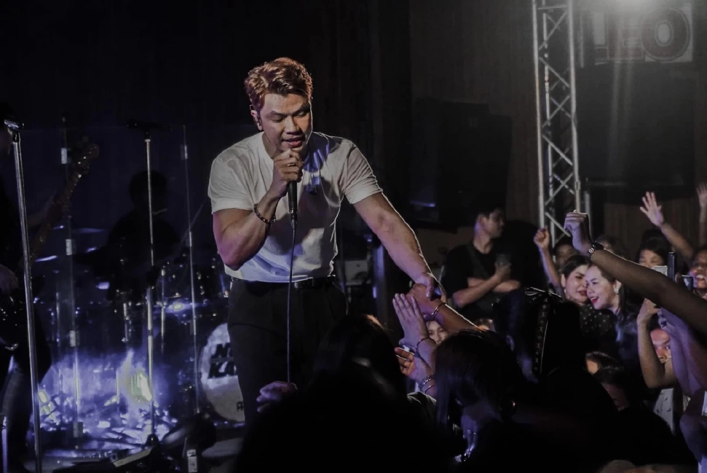 ส่องธุรกิจ หนุ่มกะลา นักร้องดังยุค Y2K ทำธุกิจอะไรอีกบ้าง คอข่าวไม่ควรพลาด