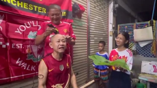 เปิดคลิป ทวงแค้น "แฟนผี"โกนหัว"เด็กหงส์" หลังจบพรีเมียร์ลีกอันดับสูงกว่า