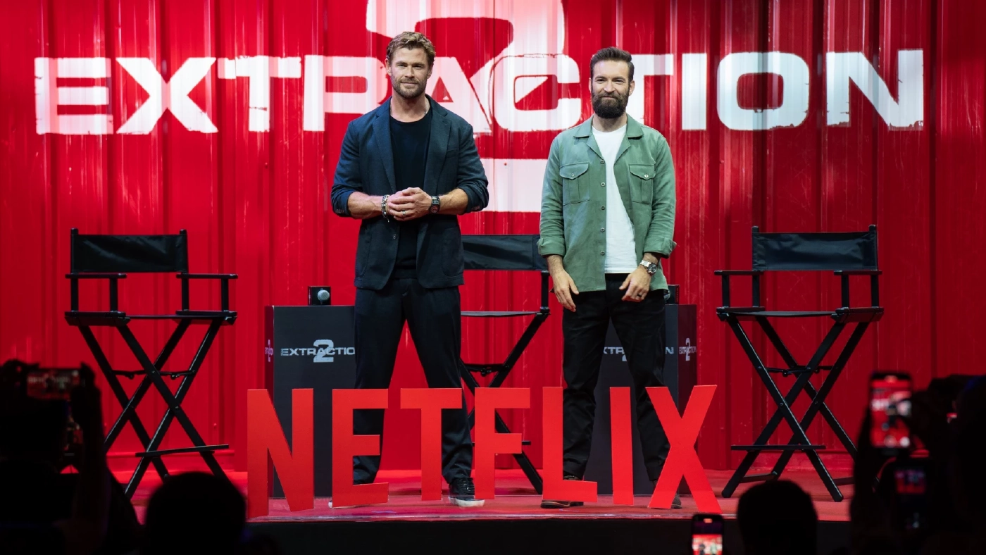 ตัวพ่อสายบู๊ อนันดา - ป้อง ณวัฒน์ บินกระทบไหล่ ดารานำใน EXTRACTION 2