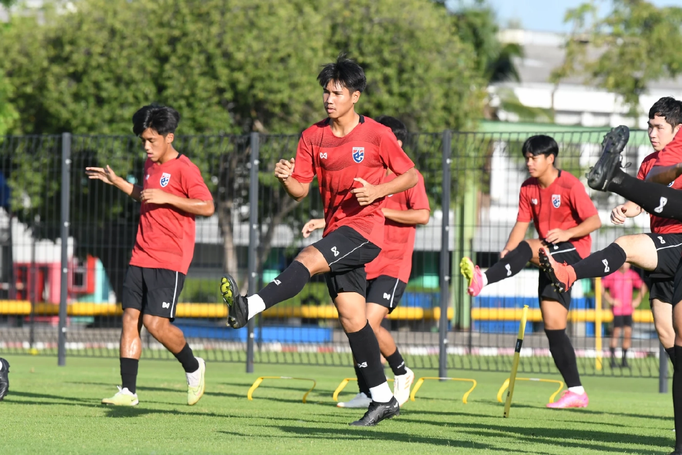 "ไทย U17" ซ้อมเข้มก่อนเจอเกาหลีใต้ "ธีรภัทร" ขอคว้าชัยเพื่อตั๋วบอลโลก