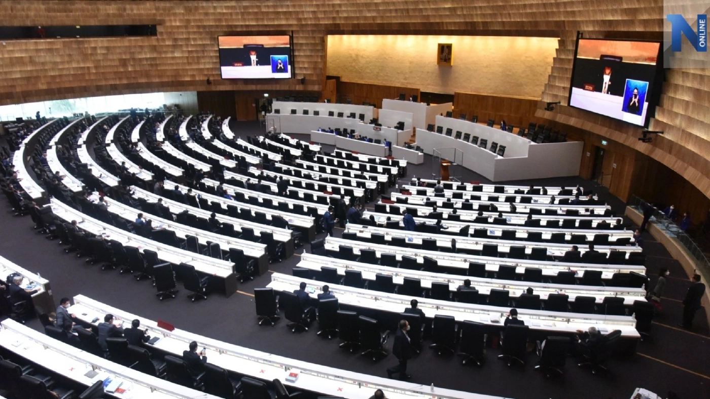 "ผนังทองแดง กำแพงส้ม" ยุทธวิธีพร้อมใช้ หากเพลี่ยงพล้ำในเกม "นิติสงคราม"