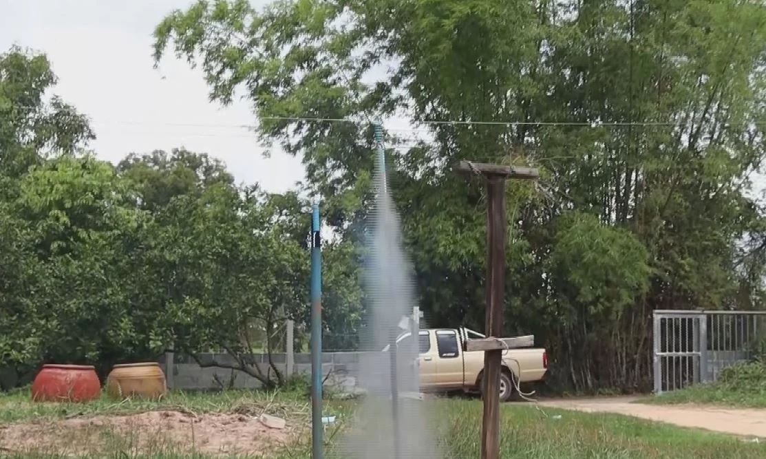 ชาวบ้านผลิต "บั้งไฟจิ๋ว" ขาย สร้างรายได้งาม โกยเงินเข้าหมู่บ้านปีละหลายล้าน