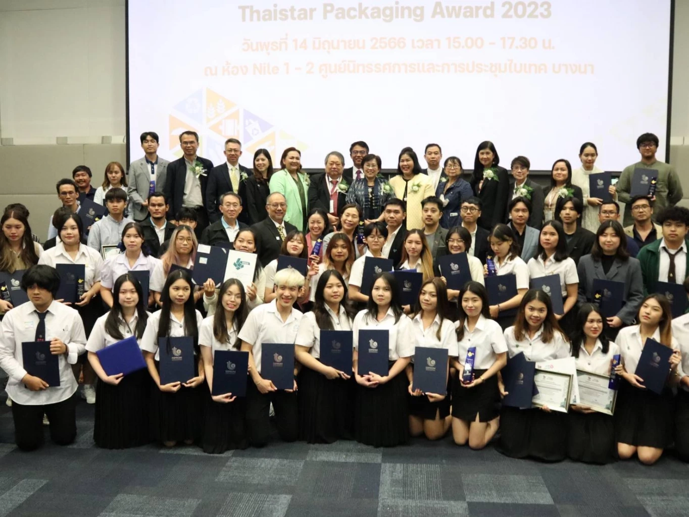 ดีพร้อม   หนุน "บรรจุภัณฑ์รักษ์โลก"  ดันนักออกแบบไทย โชว์ผลงานบนเวทีโลก