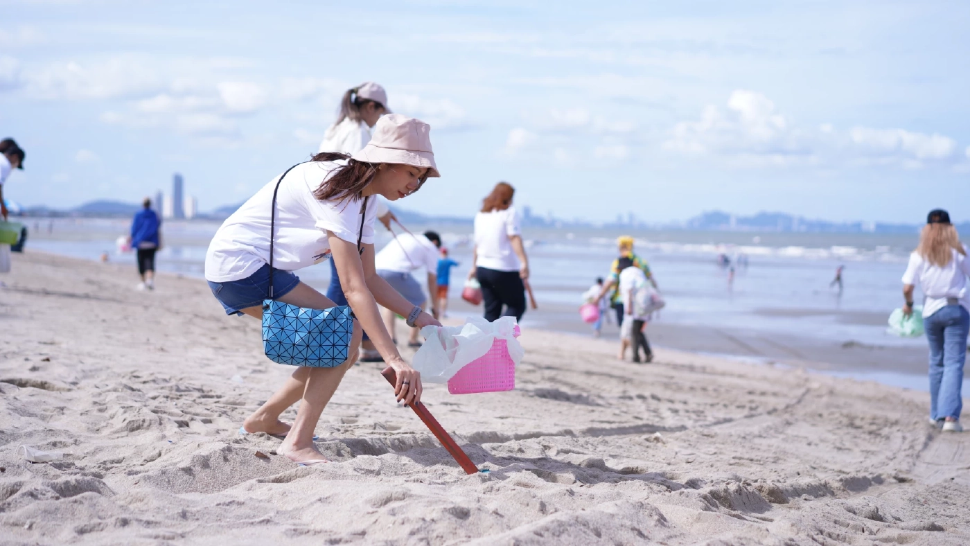 “บราเดอร์” จัดกิจกรรม “NO OCEAN WASTE” "ทะเลไทยไร้ขยะ" หาดบางแสน