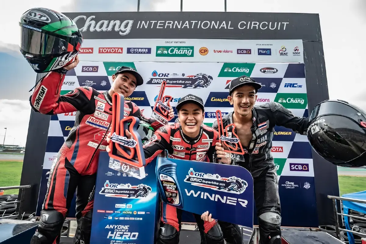 "นครินทร์-นทีธาร-มุกข์ลดา" เฉือนโค้งสุดท้ายคว้าชัยสนาม 2 "OR BRIC Superbike"