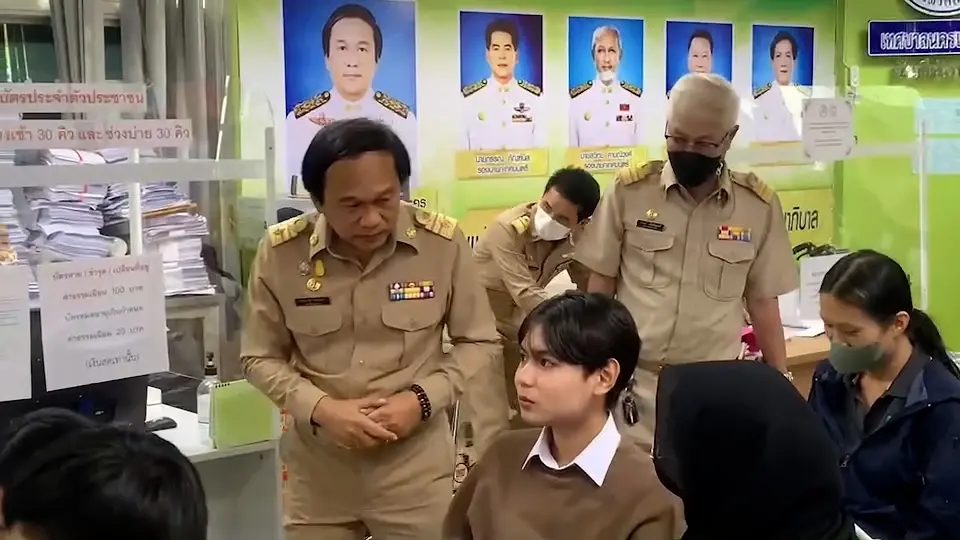 นายประเสริฐ ปวงละคร นายกเทศมนตรีนครแม่สอด 