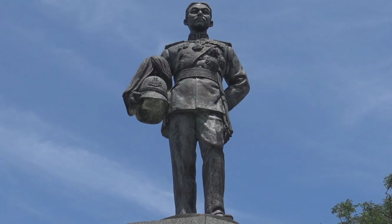 โจรขโมย "กระบี่" พระอนุสาวรีย์ กรมหลวงลพบุรีราเมศวร์ บนเขาน้อย