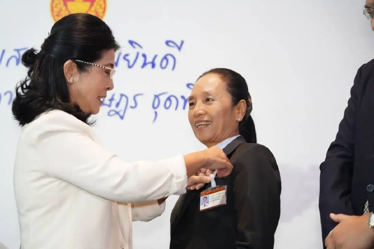"สุดารัตน์" ปลื้ม พลิกโฉมนำส.ส.หญิงไทยสร้างไทย เข้าสภาได้ถึงครึ่งหนึ่ง