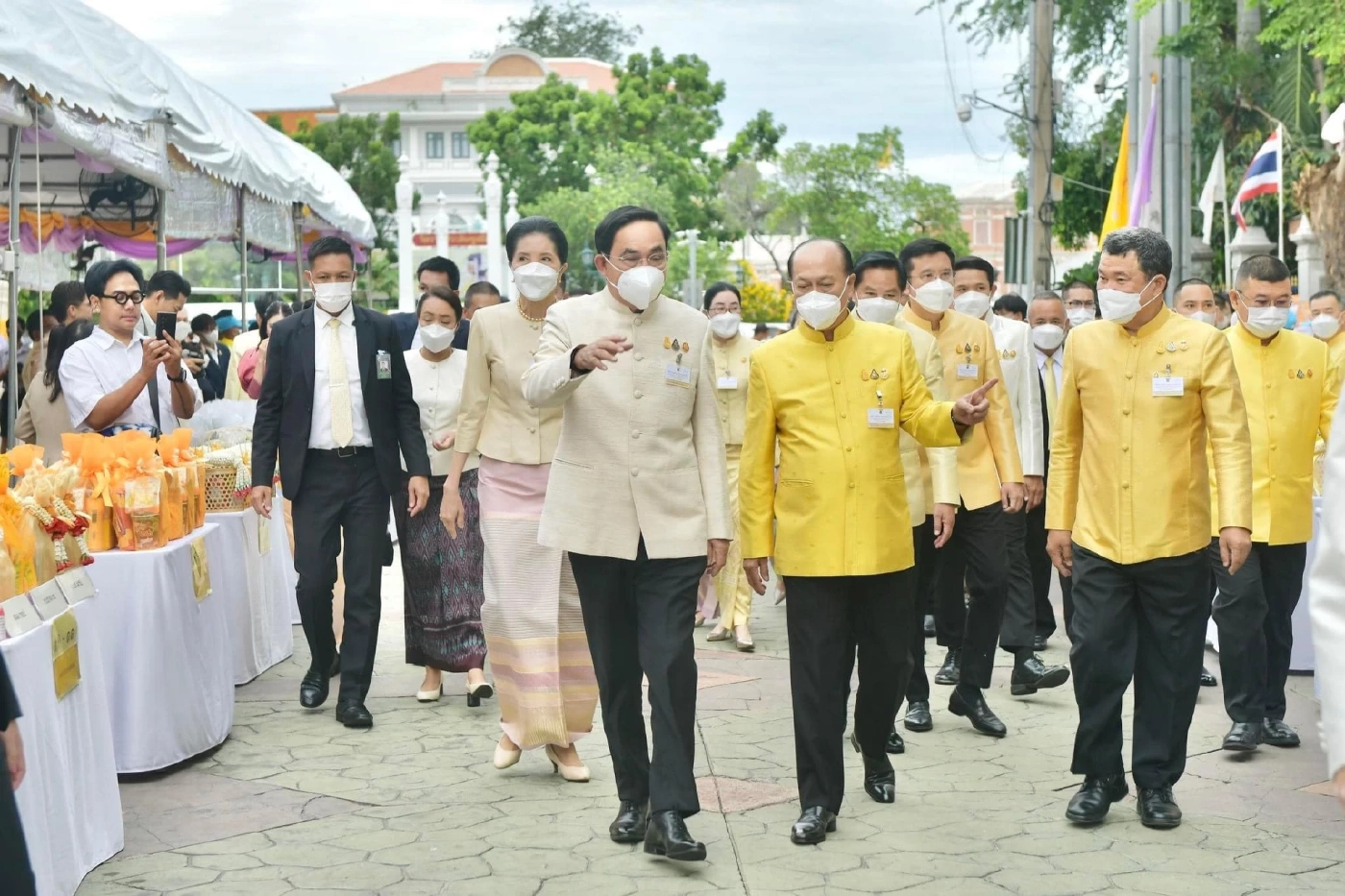 "พีระพันธุ์" จ่อทิ้งตำแหน่ง ส.ส. ขอทำหน้าที่เลขาธิการนายกฯ จนวินาทีสุดท้าย