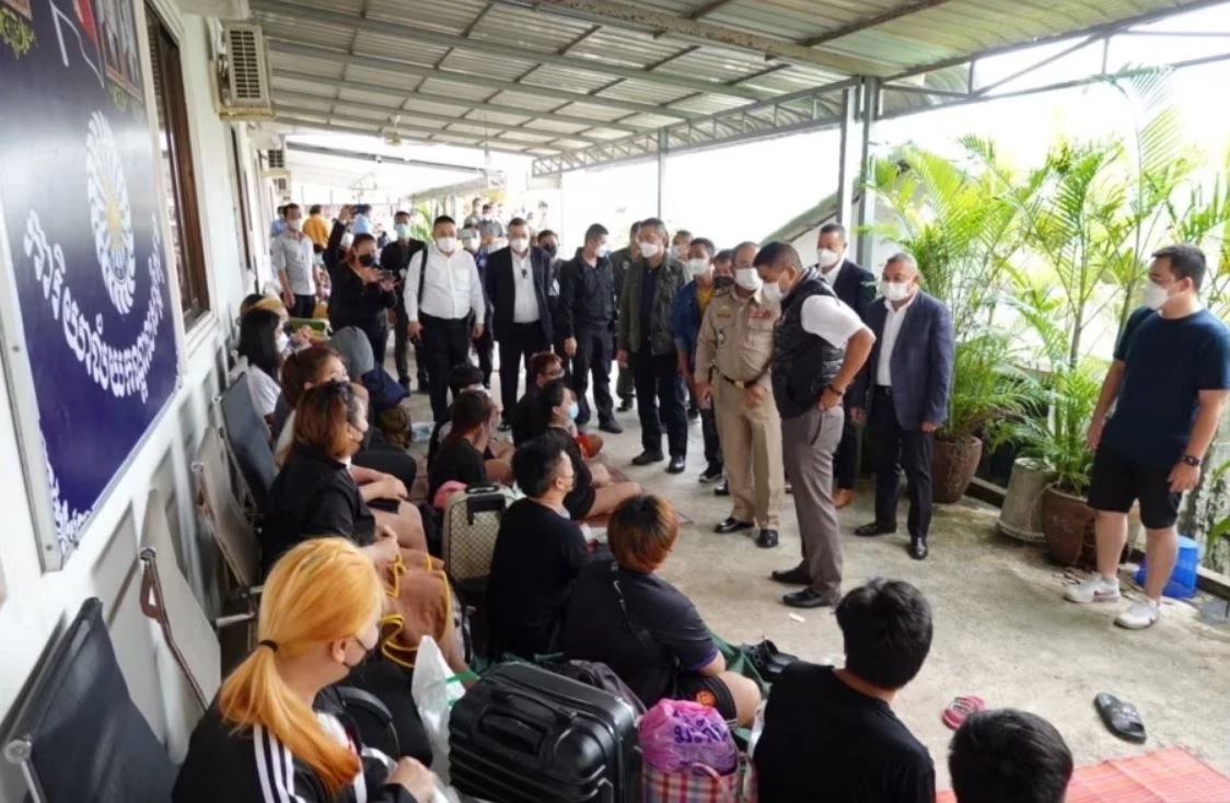 อาณาจักรแก๊งอาชญากรไซเบอร์จีนในพรมแดนไทย-เมียนมา