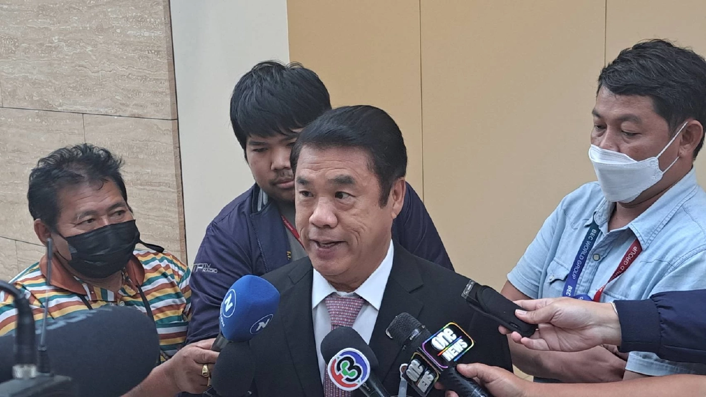 สุริยะ จึงรุ่งเรืองกิจ