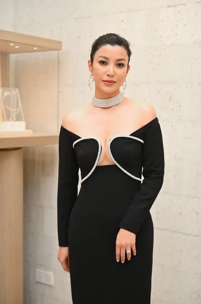 สามสาวตัวแม่ วุ้นเส้น-เอมมี่-พิตต้า ประชันโฉม เซ็กซี่กินกันไม่ลง