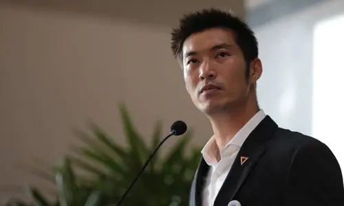 "พิธา" ลั่น "ทำการใหญ่ ใจต้องนิ่ง" หลังเจอทั้งมรสุมหุ้นสื่อ-ค้ำประกัน