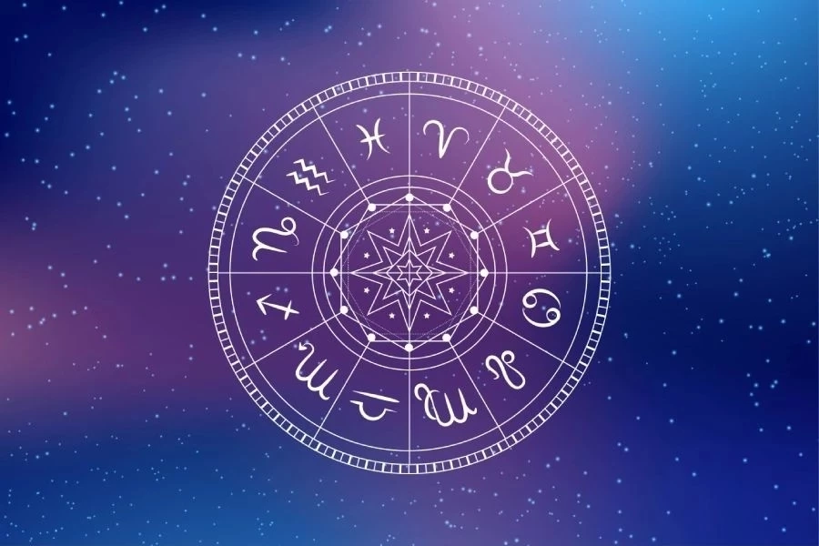 ได้เวลาเช็กดวงวันนี้ กับ "หมอไก่ พ.พาทินี" ดวงประจำวันศุกร์ที่ 30 มิ.ย. 2566 