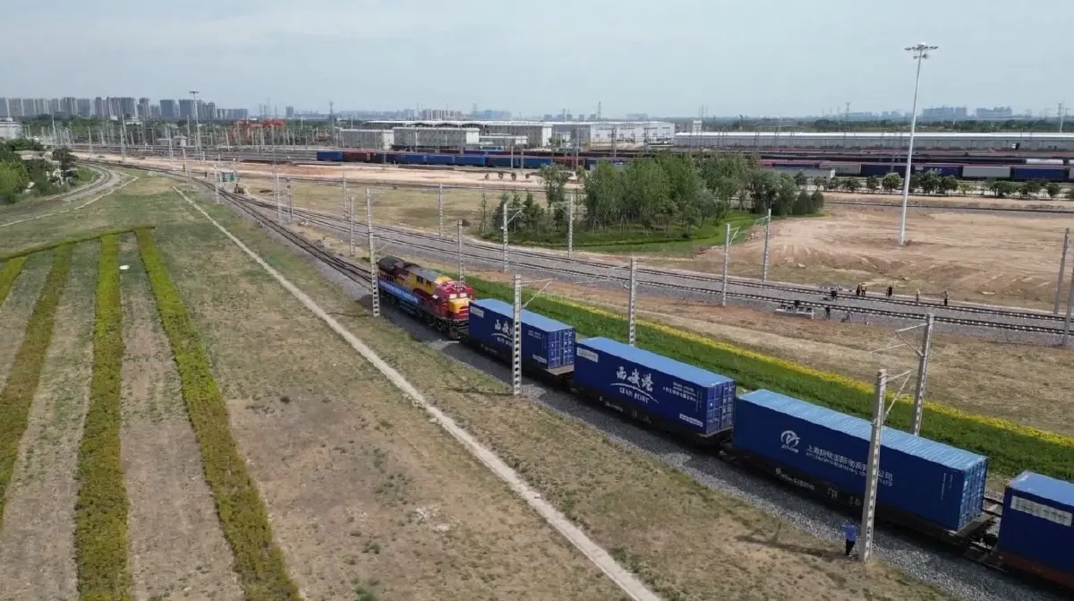 รถไฟเชื่อมจีน-เอเชียกลาง-ยุโรป ส่งสินค้าเพิ่ม 8 เท่าตัว (คลิปข่าว)