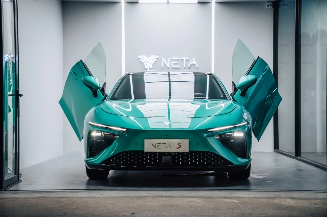 เผยสเปกเทพ "Neta S" รถยนต์ EV  วิ่งไกล 1,075 กม. ราคาเริ่มต้นไม่ถึง 1 ล้านบาท!!