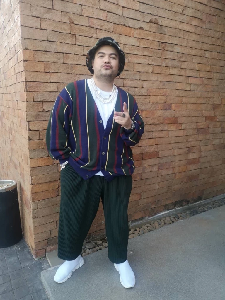 เปิดวาร์ป พลอยชา แฟนใหม่ โอ๊ต ปราโมทย์ สวยแซ่บจริงไม่จกตา