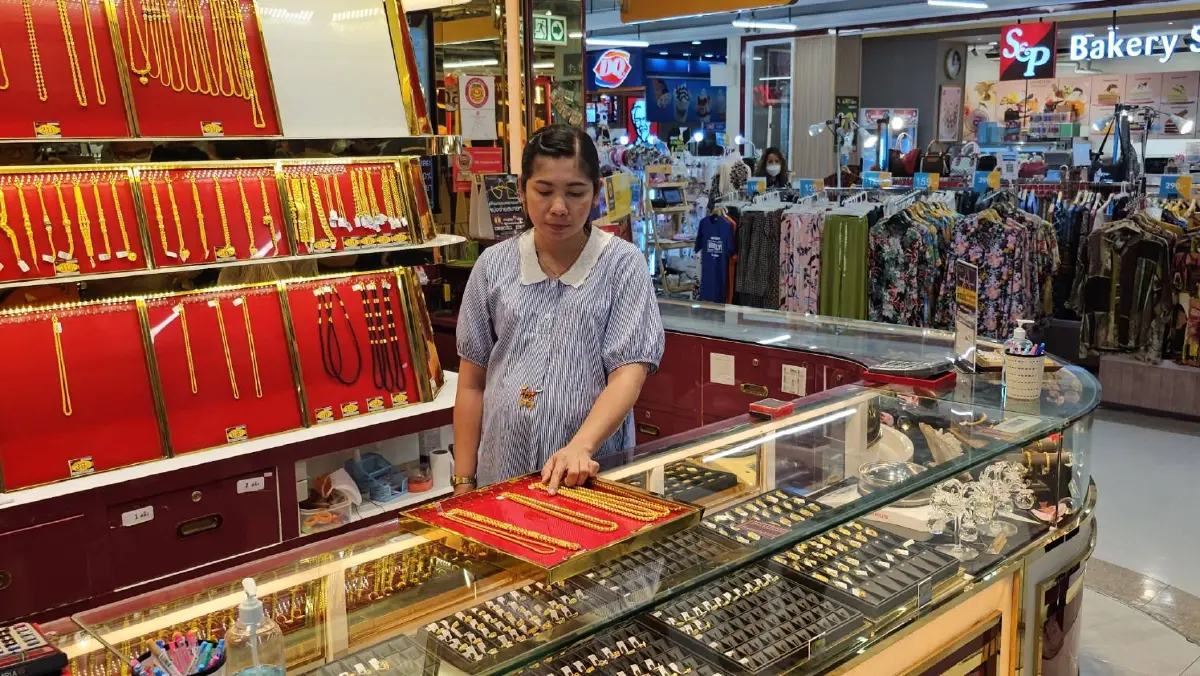 ด่วน! รวบทันควัน "โจรบุกเดี่ยว"ชิงทอง กลางห้างนครนายก หนีได้ชั่วโมงเดียว