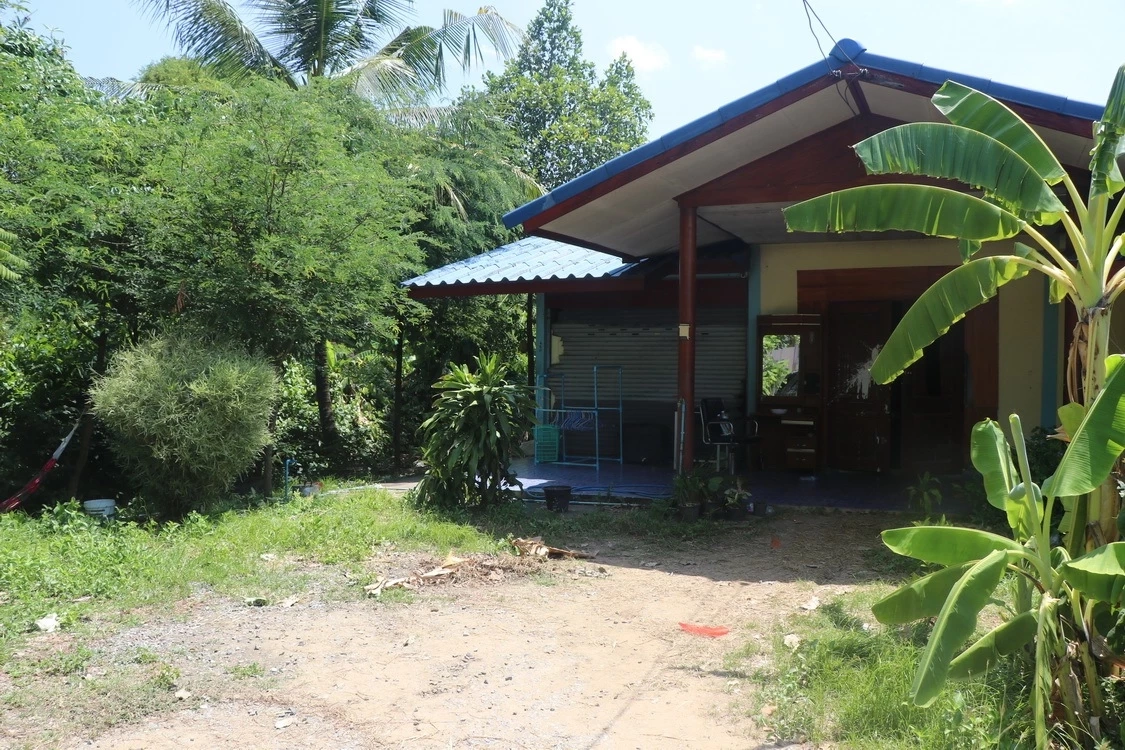 สุดโหด! ลูกทาสยาใช้ค้อนทุบหัวแม่วัย 70 ปี ดับ หลังตั้งวงเหล้า แล้วมีปัญหากัน