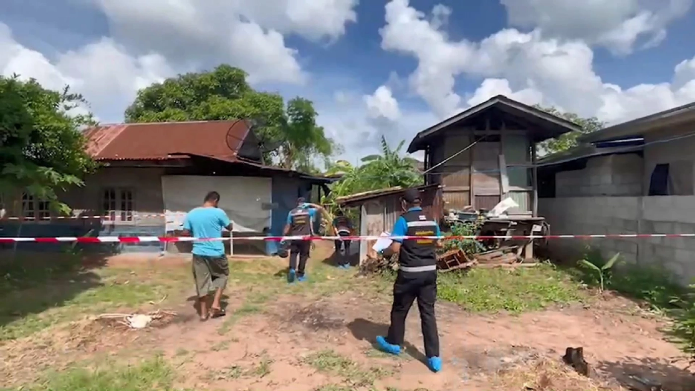 สลดรายวัน! หลานสติไม่ดี คว้าค้อนทุบหัวน้าชายวัย  59  ดับอนาถคาบ้าน