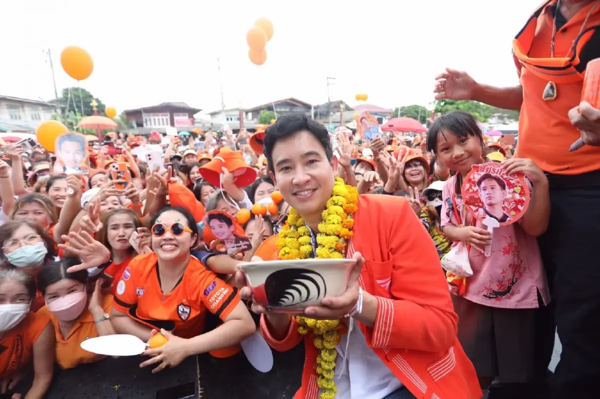 ย้อนดูปรากฏการณ์คอหวยตะลึง! ดวงผู้นำพุ่ง-ส่อรุ่ง ช่วยชาวบ้านถูกหวย