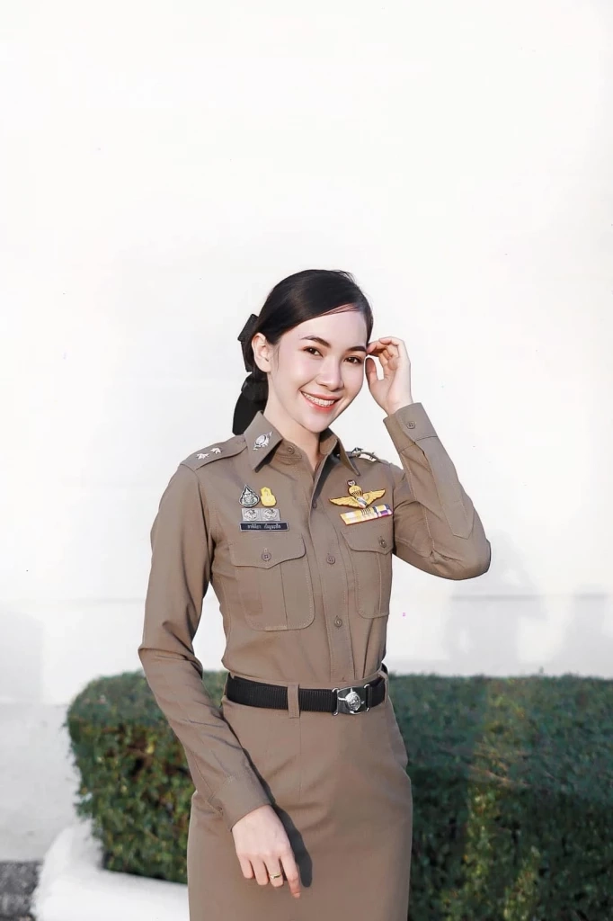 "ผู้กองแคท" กราบขอโทษ ไม่ไตร่ตรองก่อนโพสต์ ยัน ไม่มีเจตนาอวดอ้าง